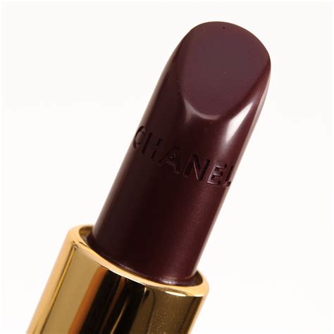 chanel rouge allure noir lipstick.